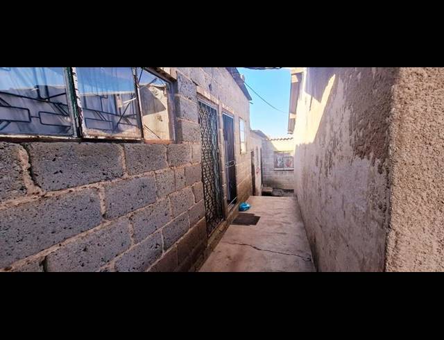 2 BEDROOM HOUSE FOR SALE IN TEMBISA